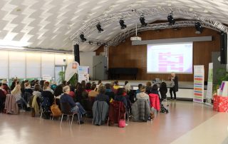 Dr. Gisela Bolbecher spricht vor Fachpublikum zu FASD