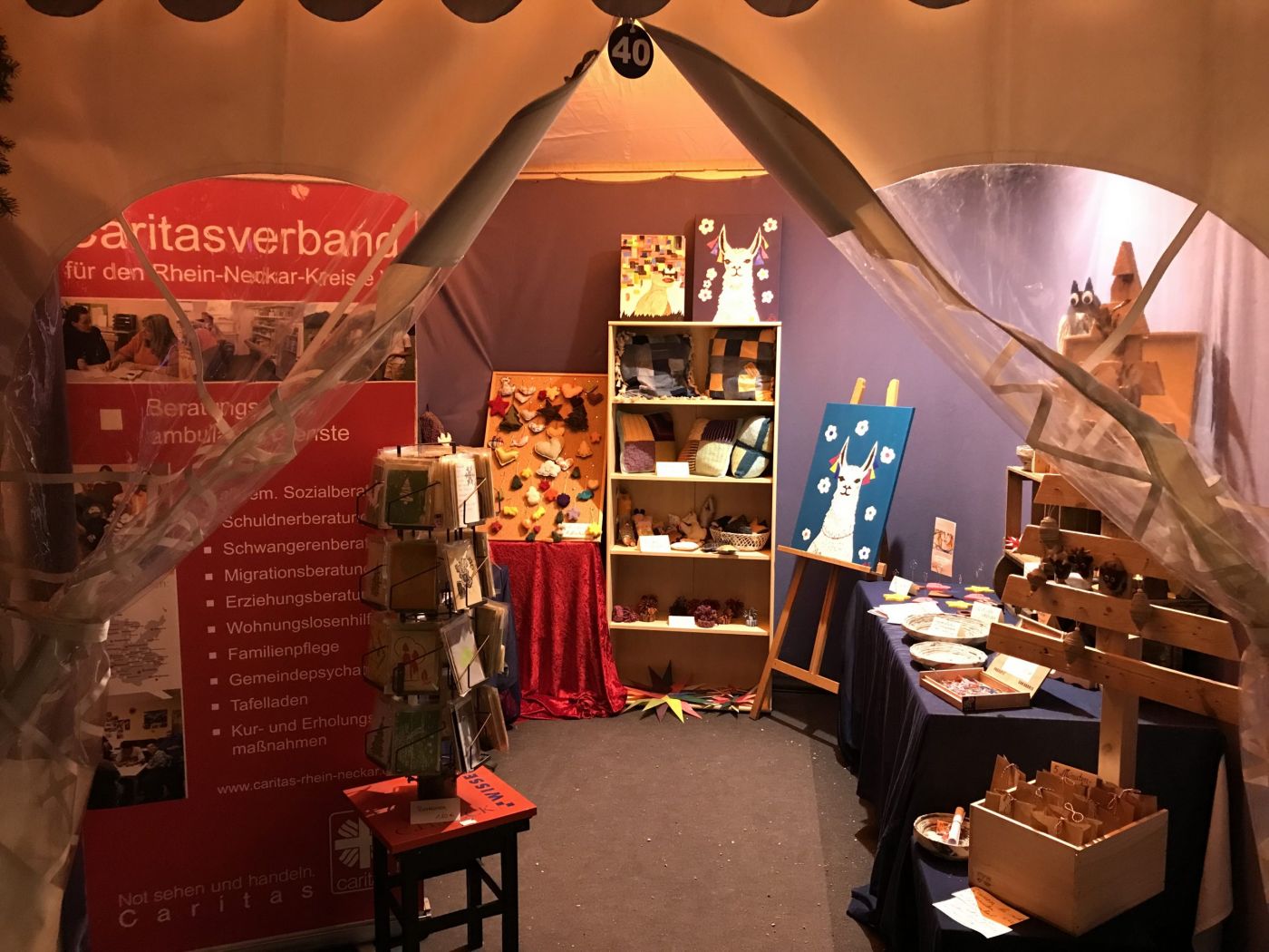 Hereinspaziert: Die Tagesstruktur präsentiert sich auf dem Kurfürstlichen Weihnachtsmarkt in Schwetzingen